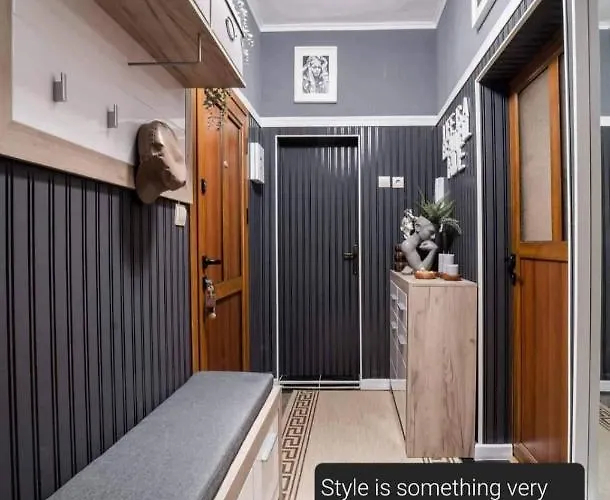 Bohemian Elly * Варна