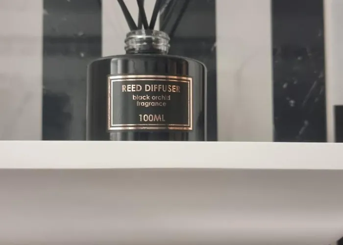 Проживание в семье Bohemian Elly *